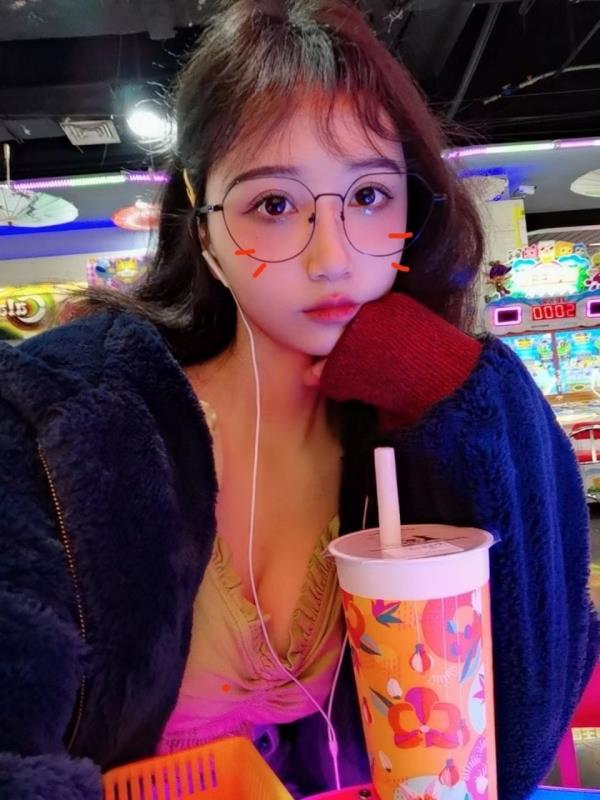 高颜值网红清昭