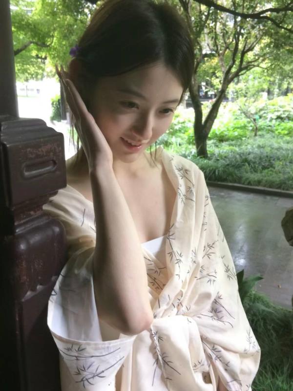 纯欲小天菜Genevieve