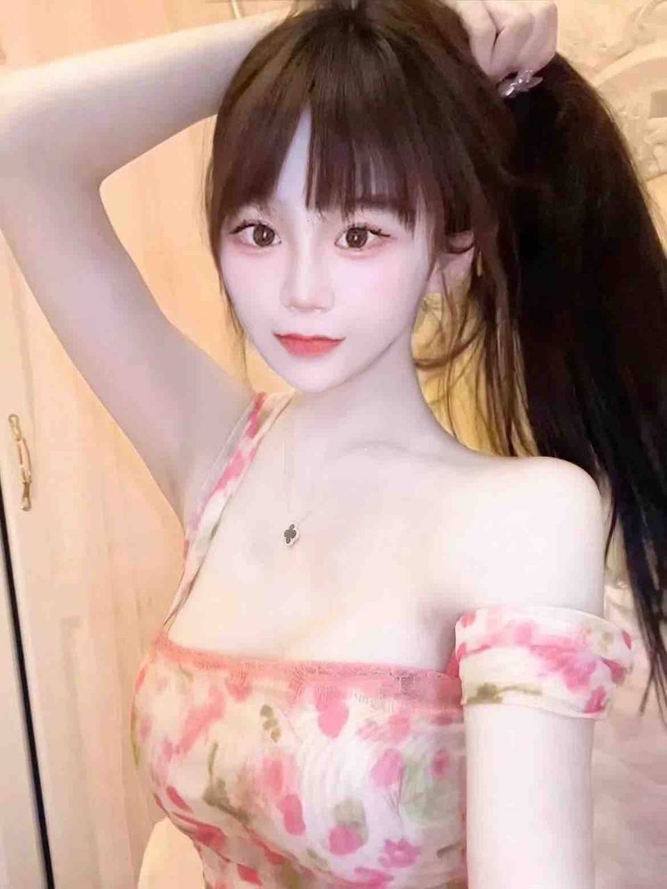 甜美可人女孩Greer