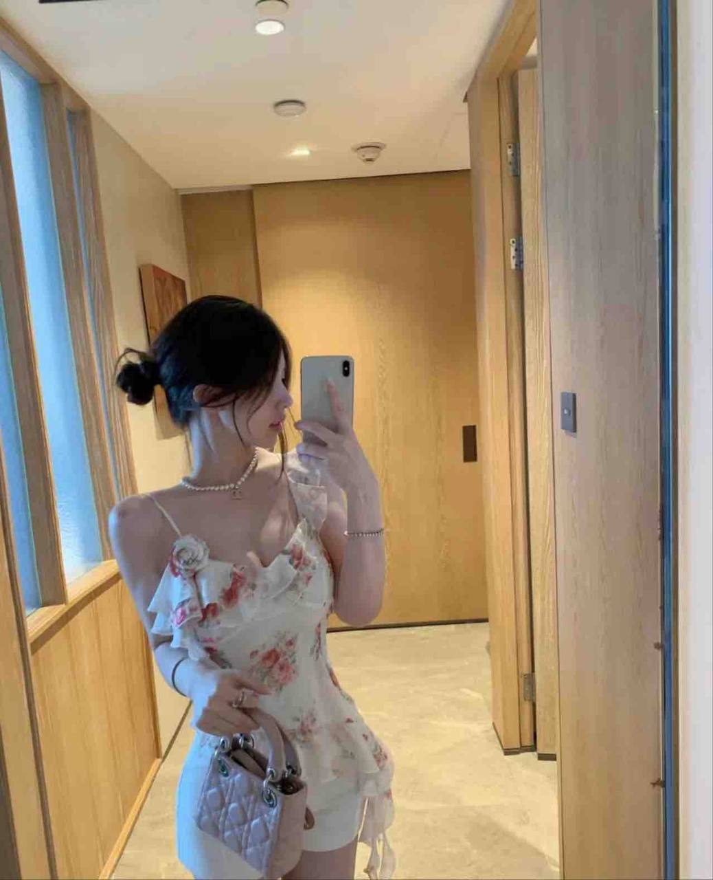 高挑少女怡雯