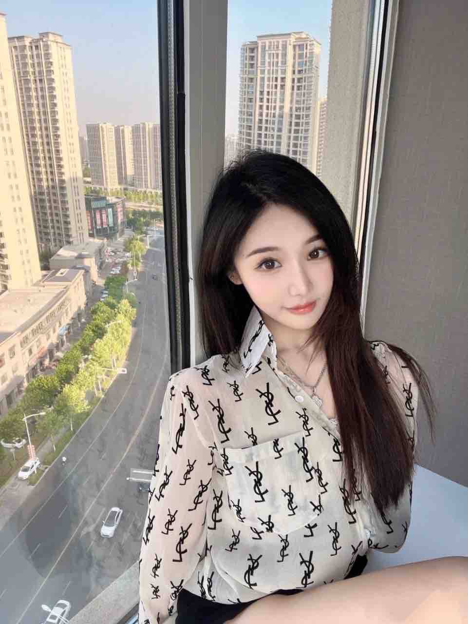 绝美尤物Jessalyn