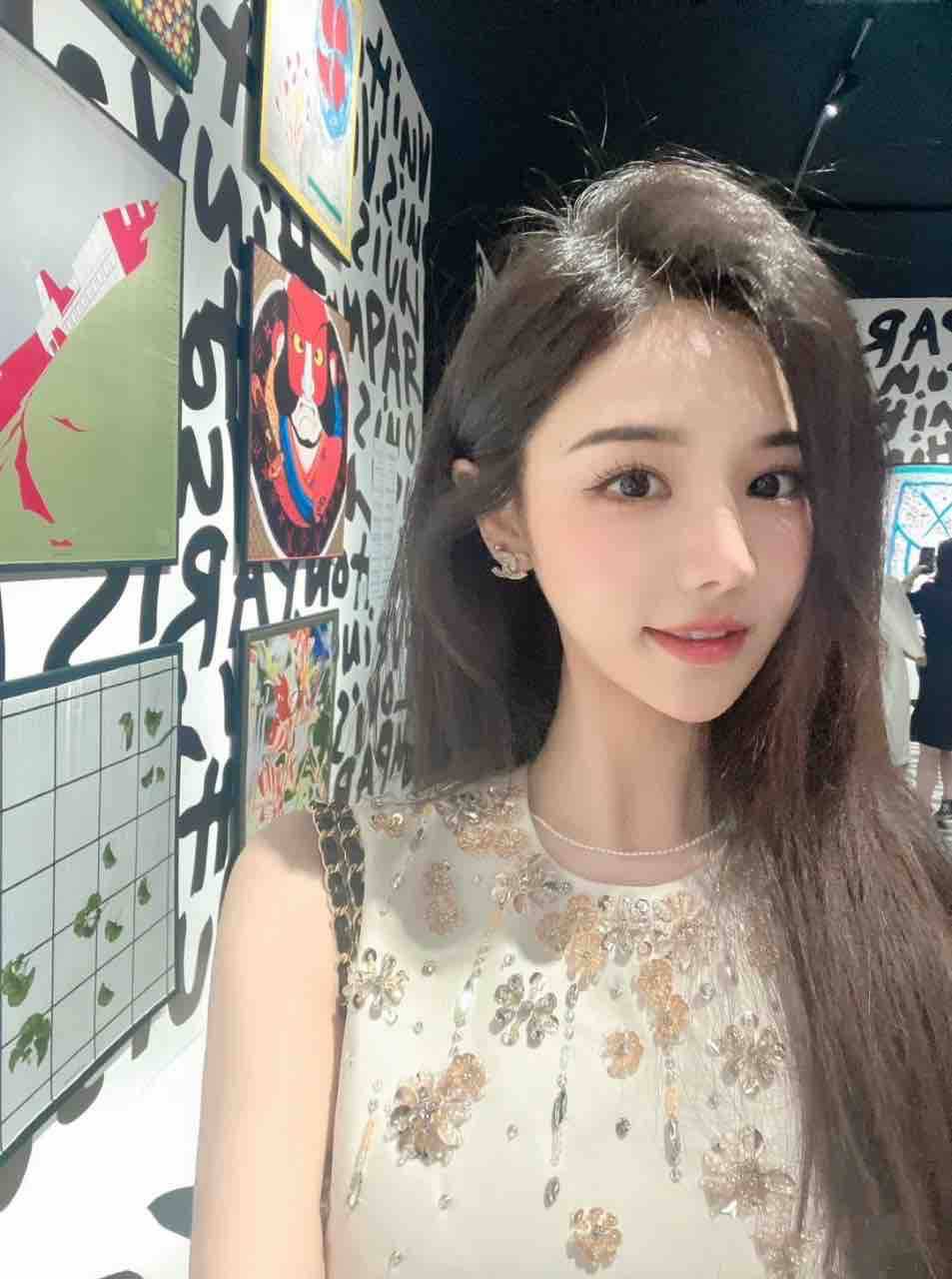 绝美尤物Jessalyn