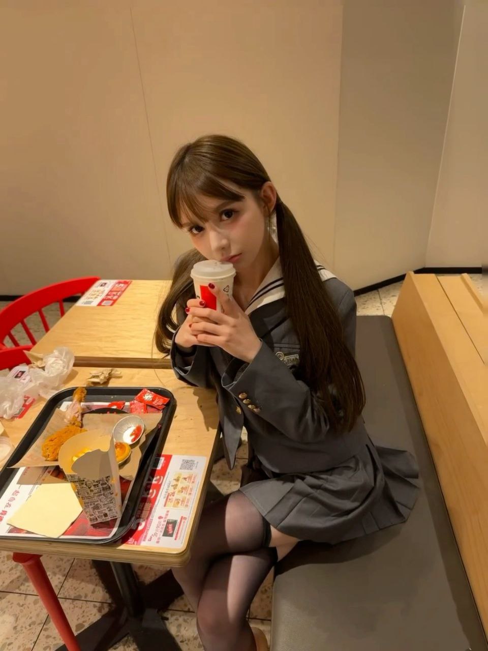 漫画脸JK少女Anwen