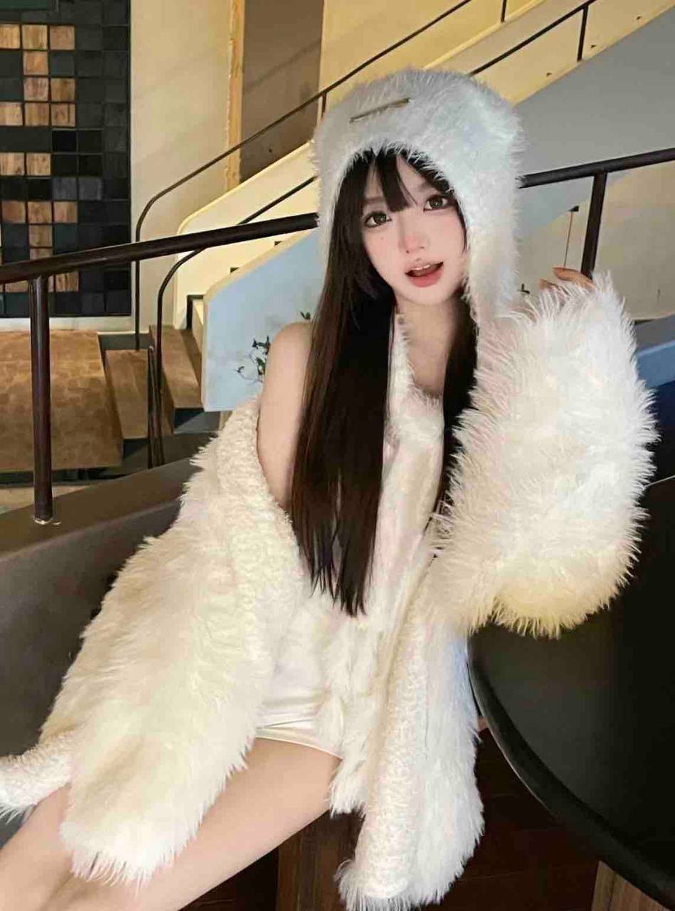 你的初恋女友Joelle