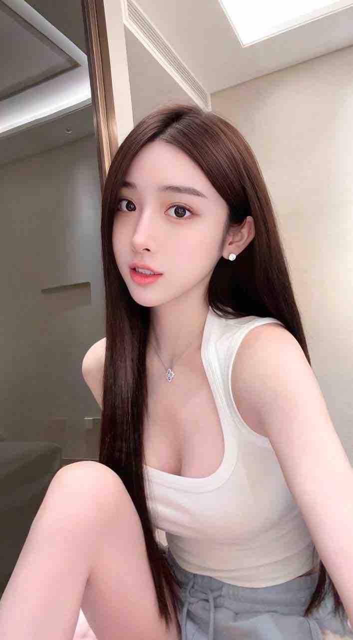 大学清纯校花Fiona