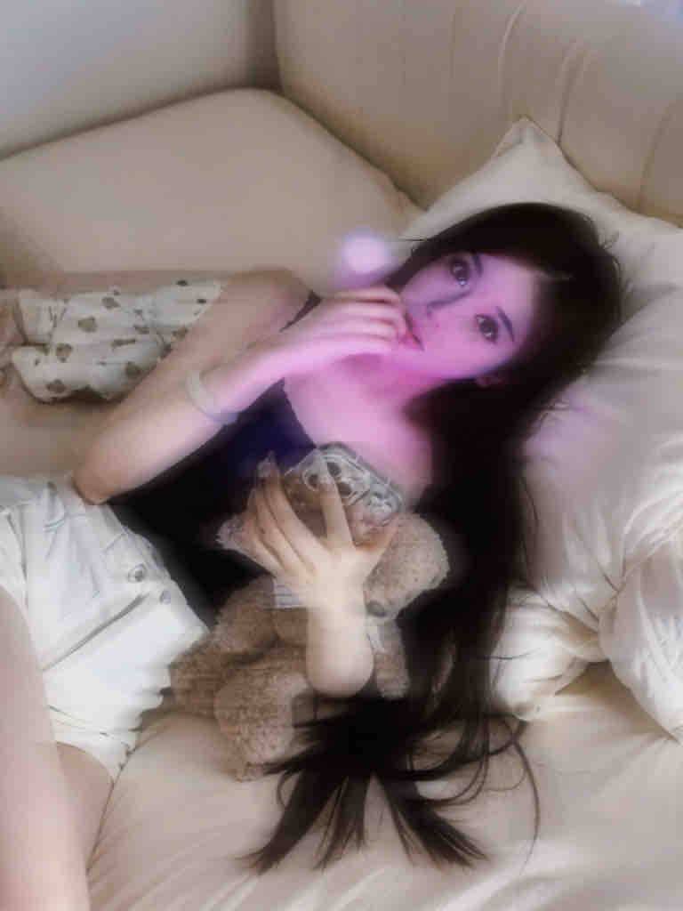 签约人气模特Aislinn