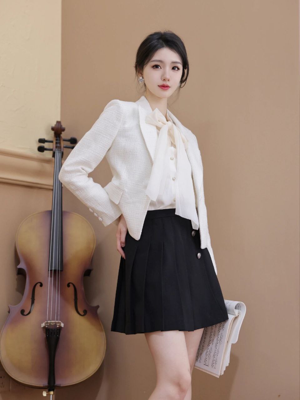 声音甜美短发学生梨娇
