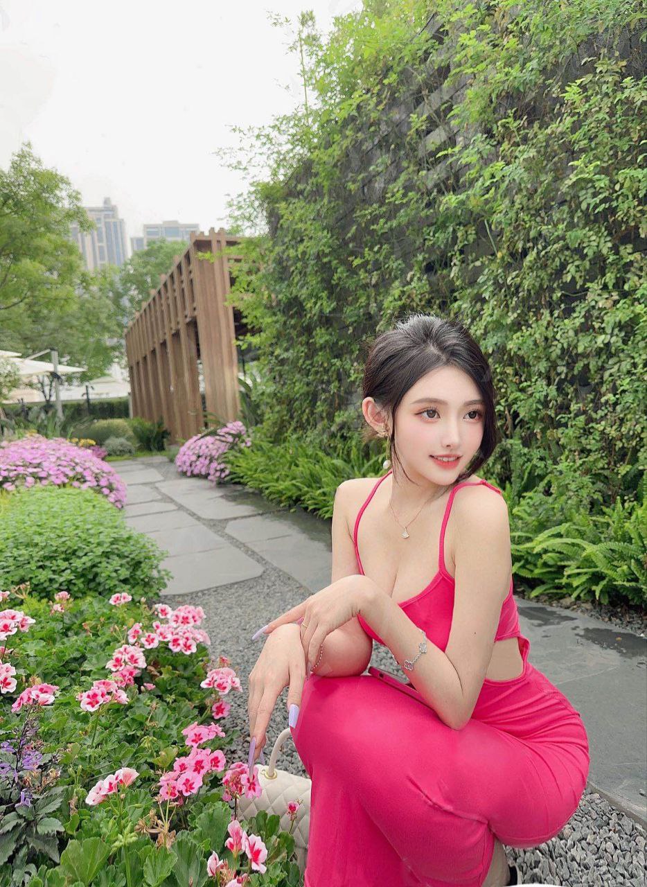 时尚优雅小姐姐静媛