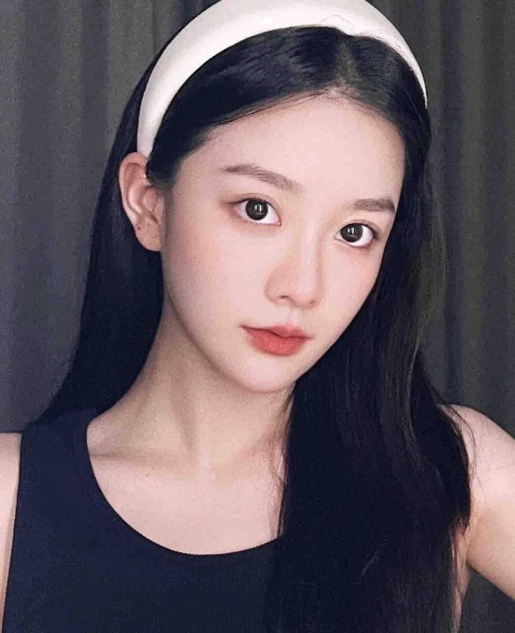 校花级女神美萱