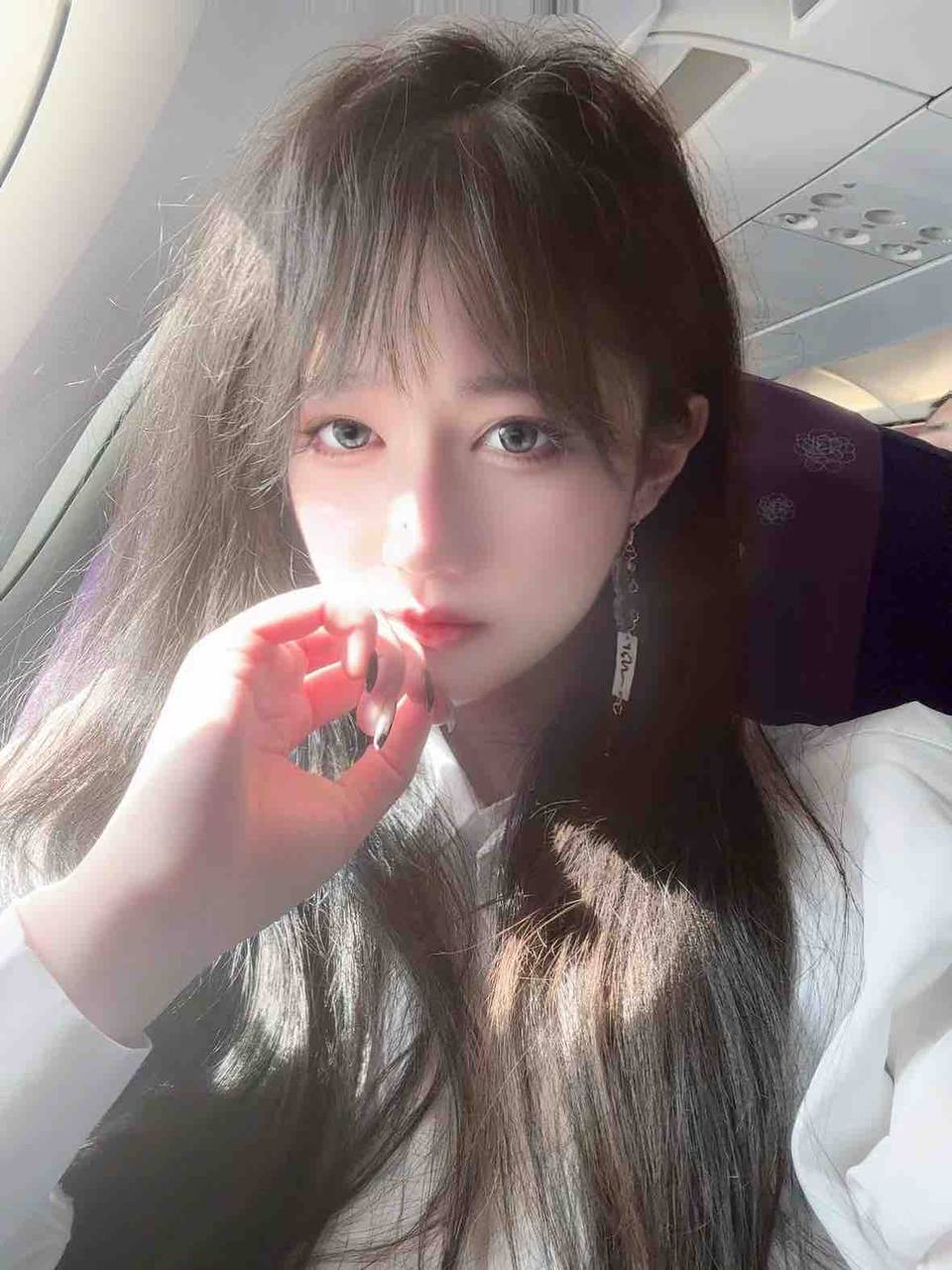 精致网红脸雅珊