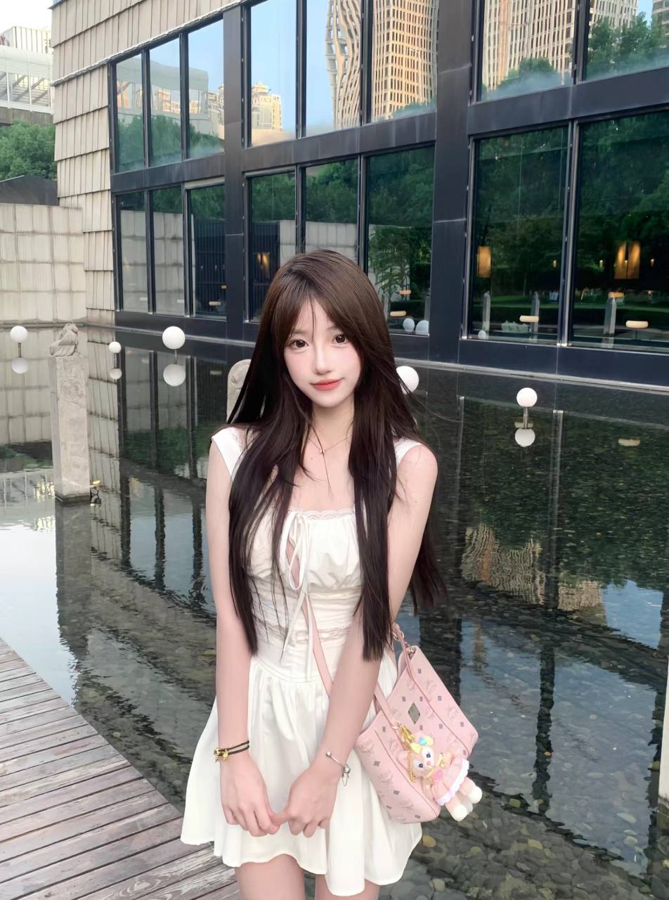 二次元宅女小容