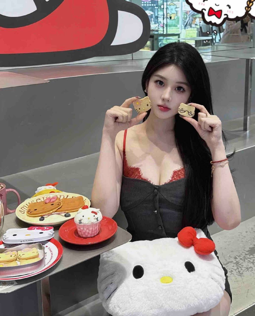 时尚平面模特栗子