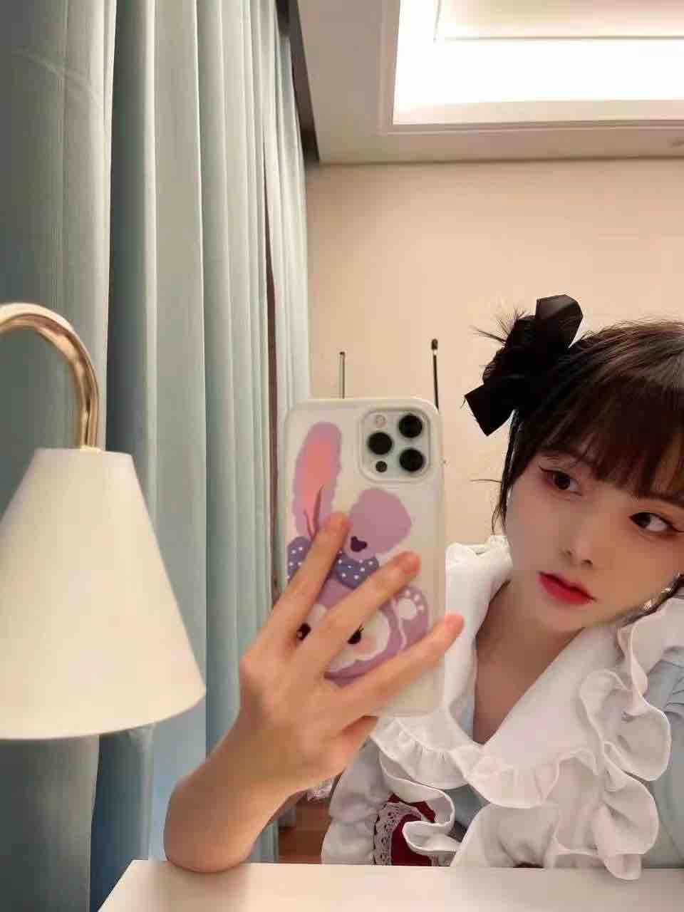 漫画走出来的少女依馨