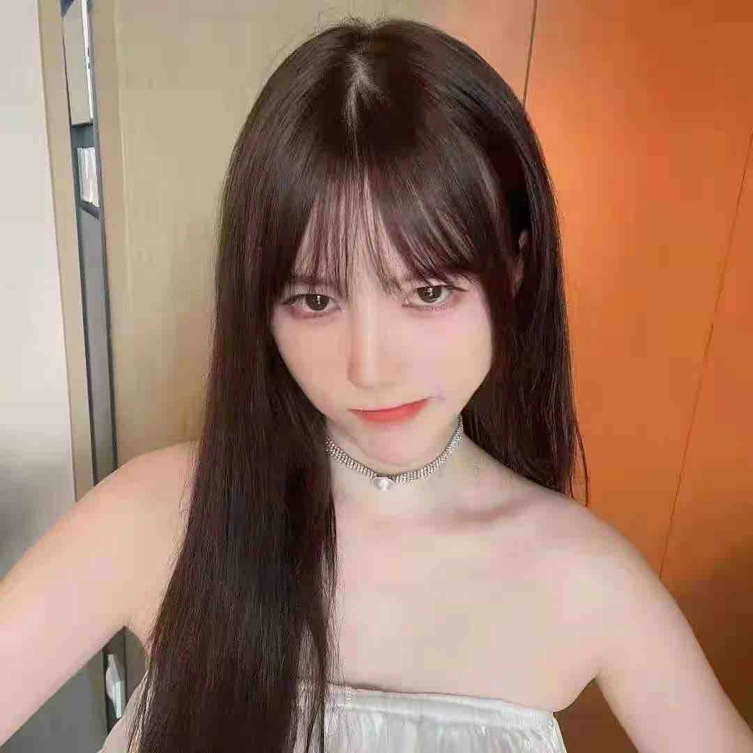 漫画走出来的少女依馨