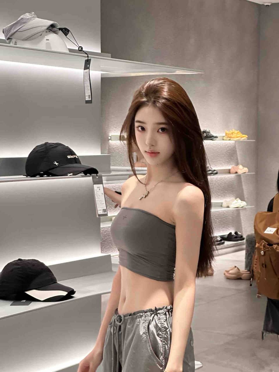 反差校园学妹Romie
