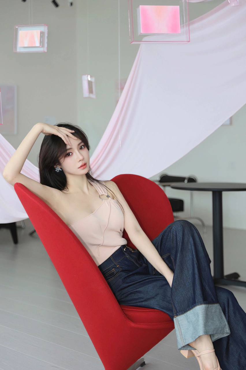 极品超模Caren