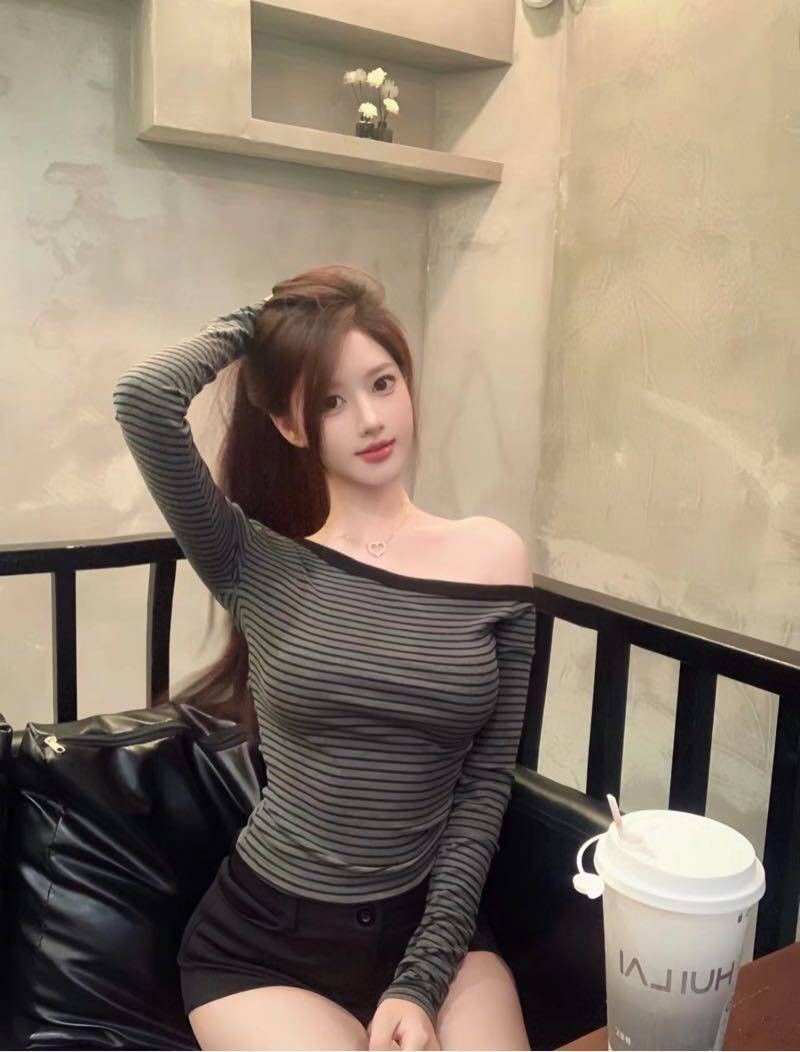 温柔乖巧Lacey