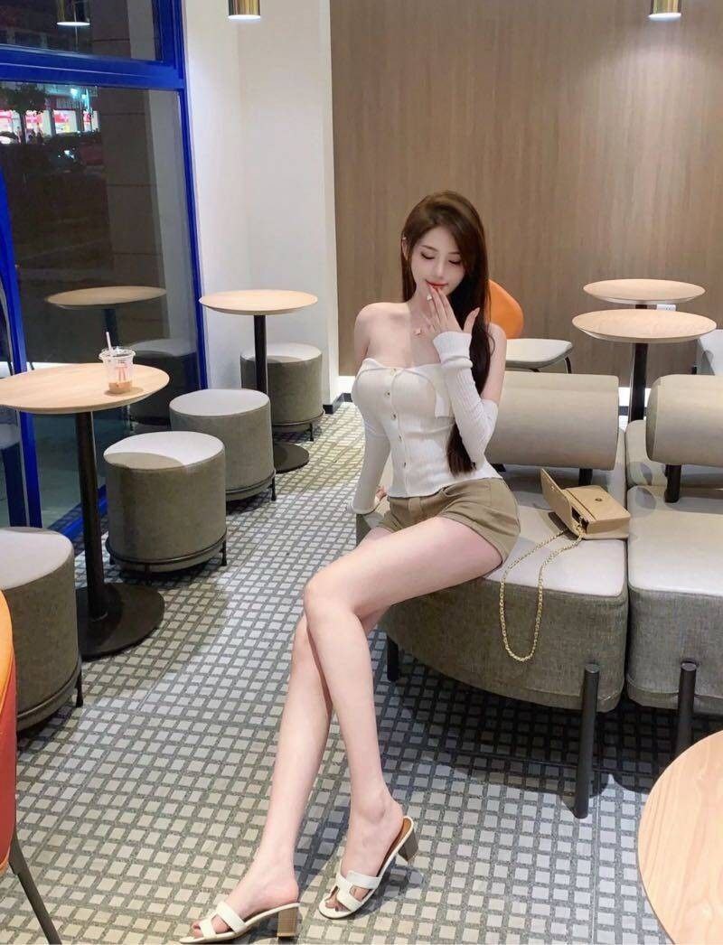 温柔乖巧Lacey
