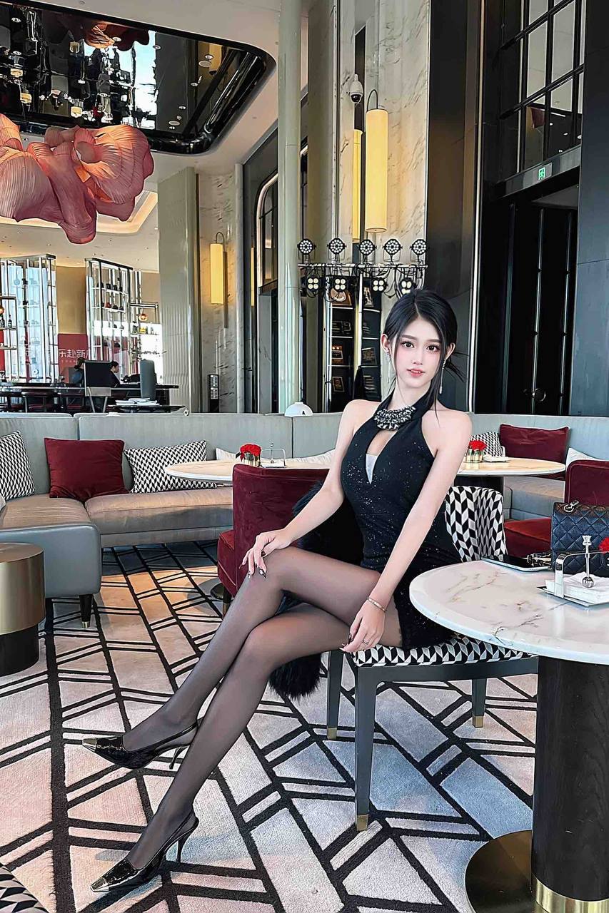 娃娃音小姐姐绮然