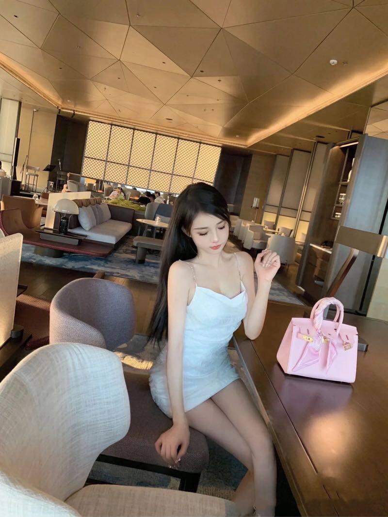 温柔型女友Lyren