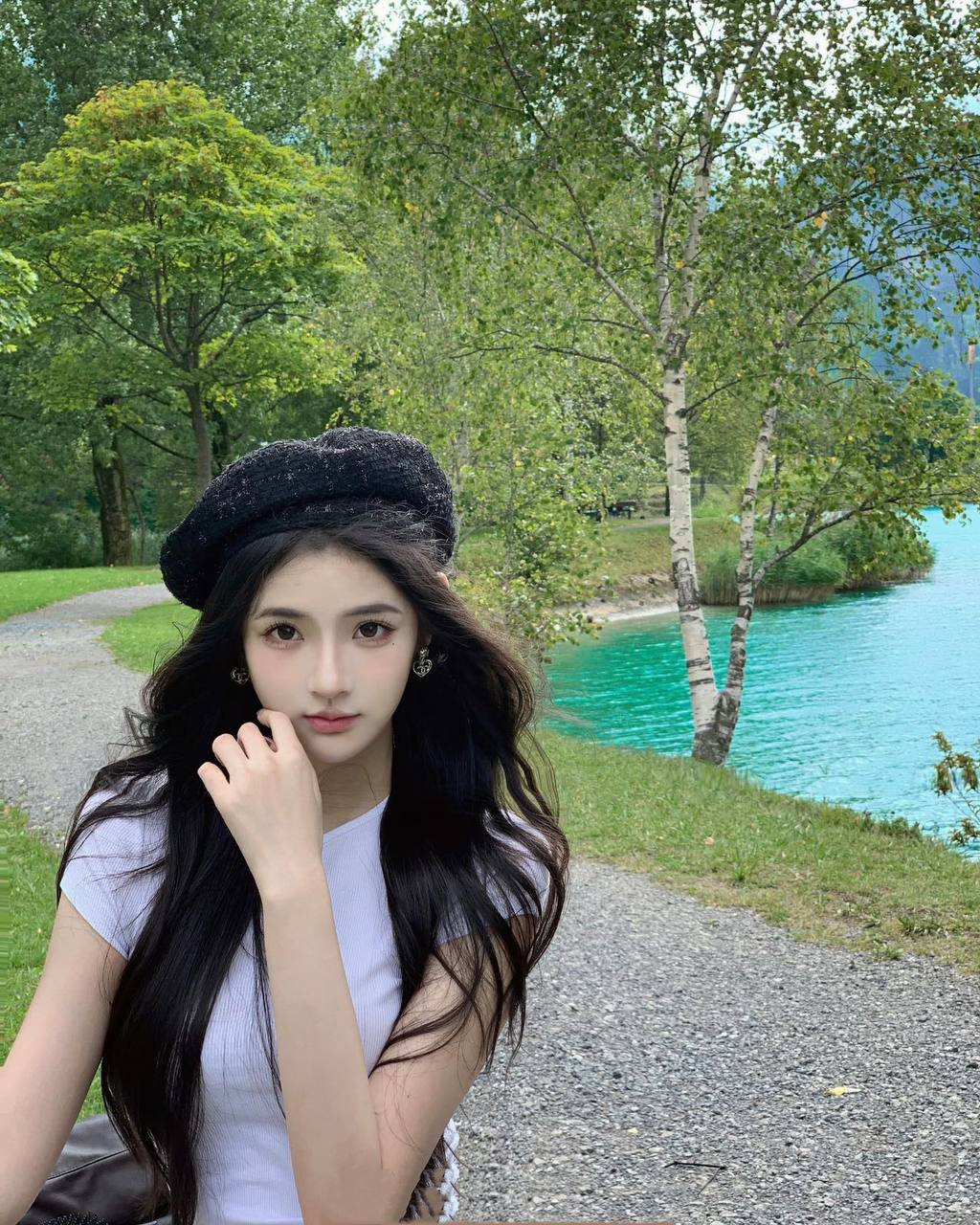 艺术系甜妹在读Yalyn