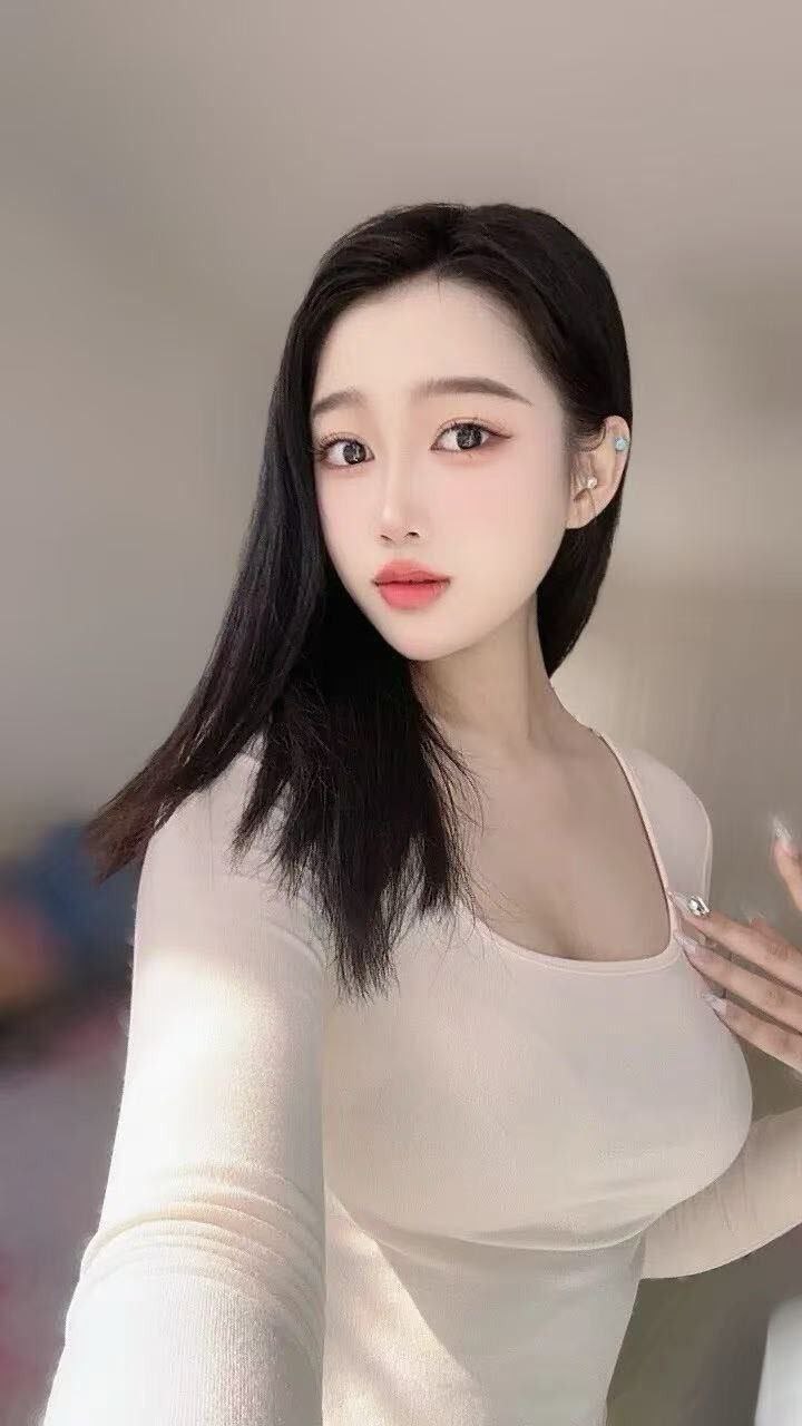 甜美大方Tavie