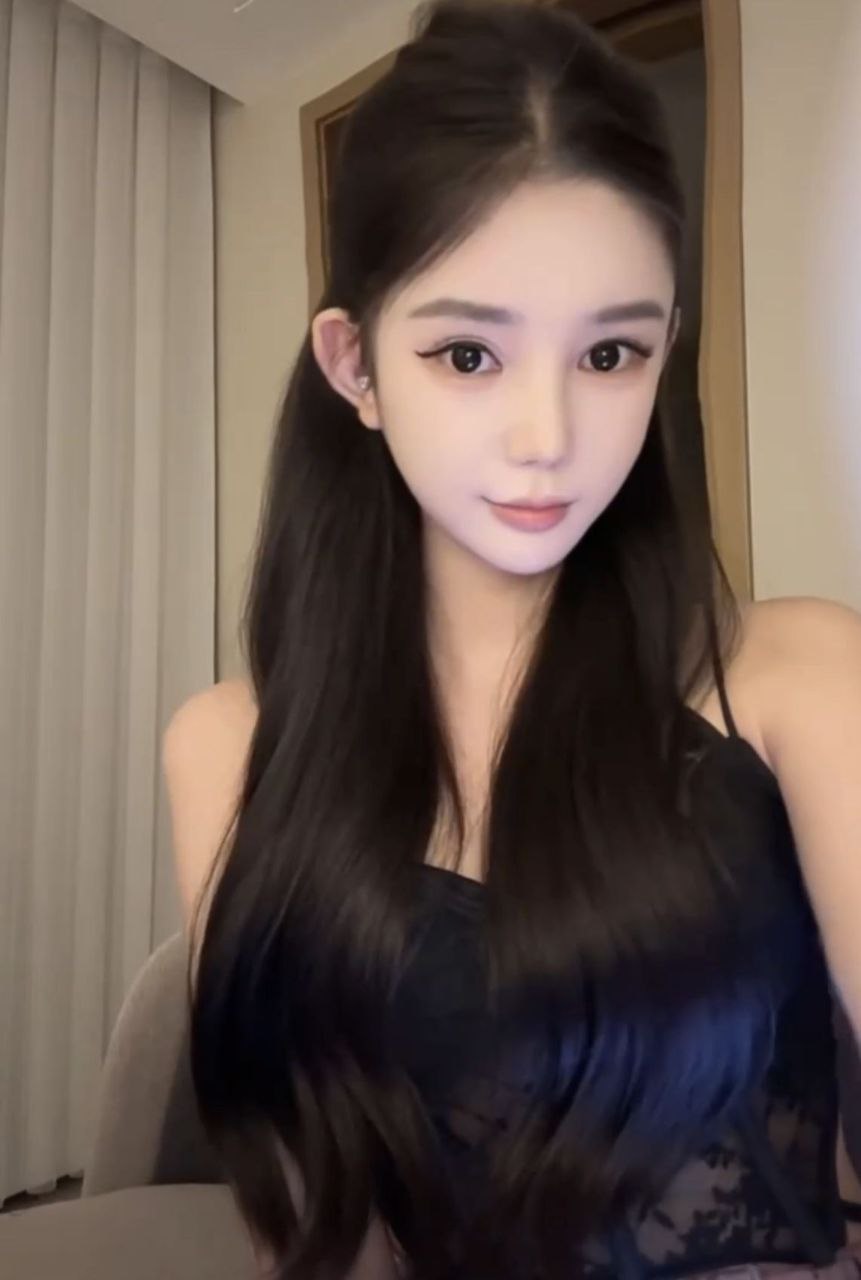 纯情御姐Praly