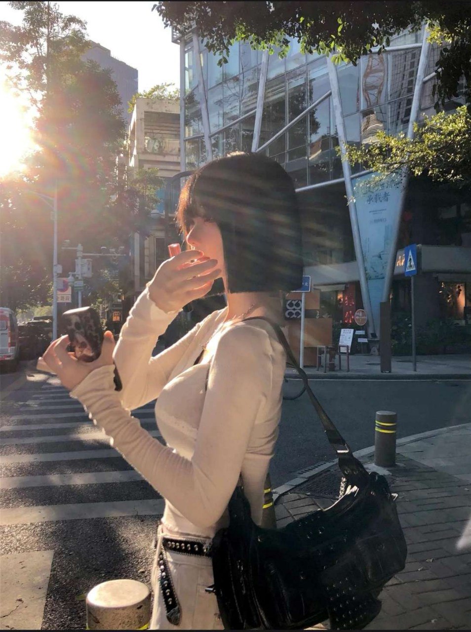 短发飒爽辣妹Oraya
