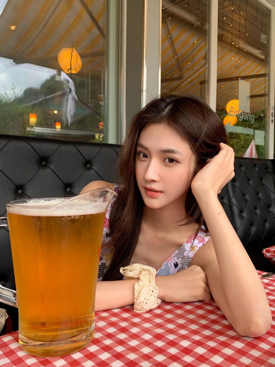 嗓音温柔甜美Lonis