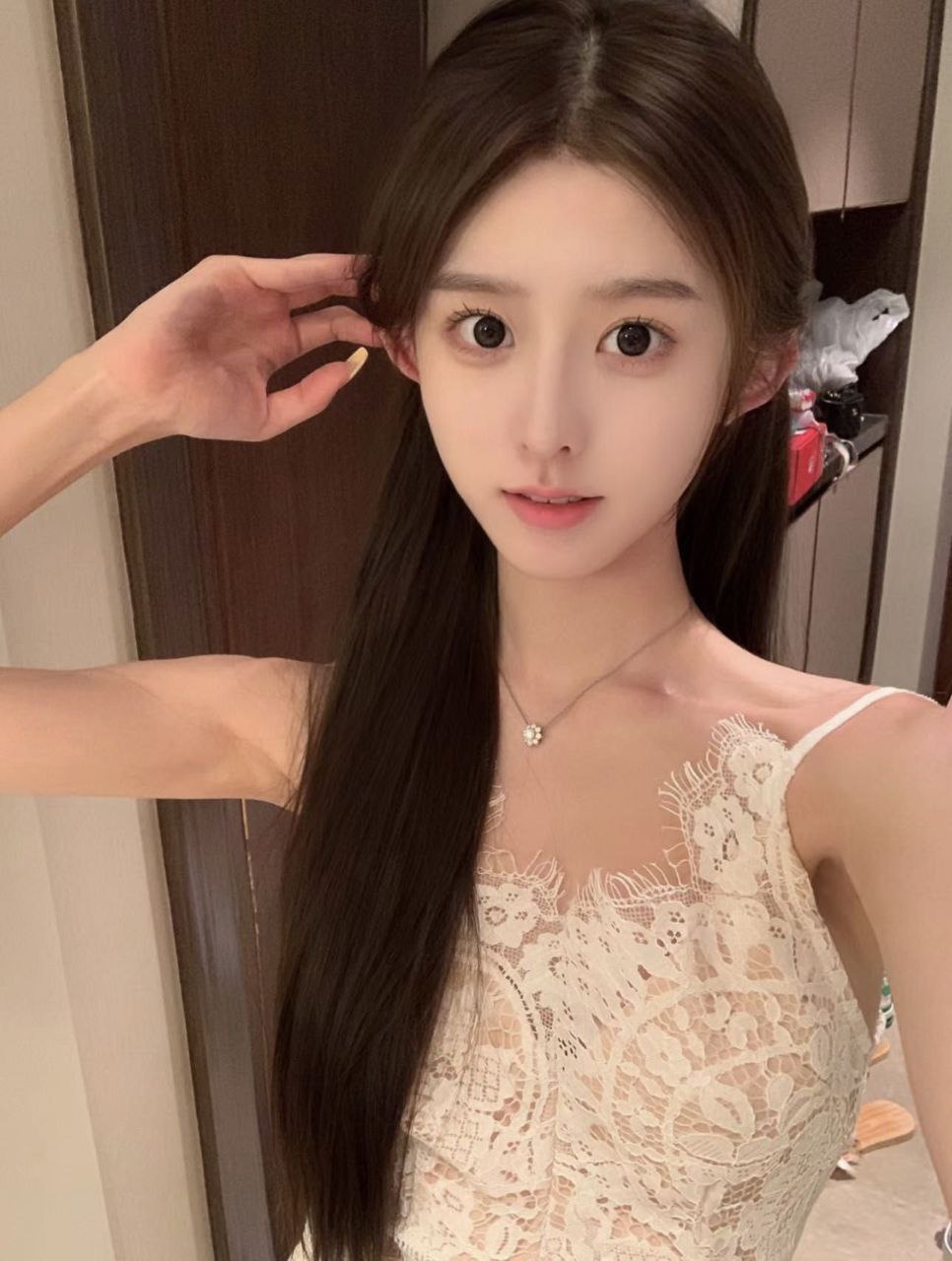 圈外留学生Rowyn