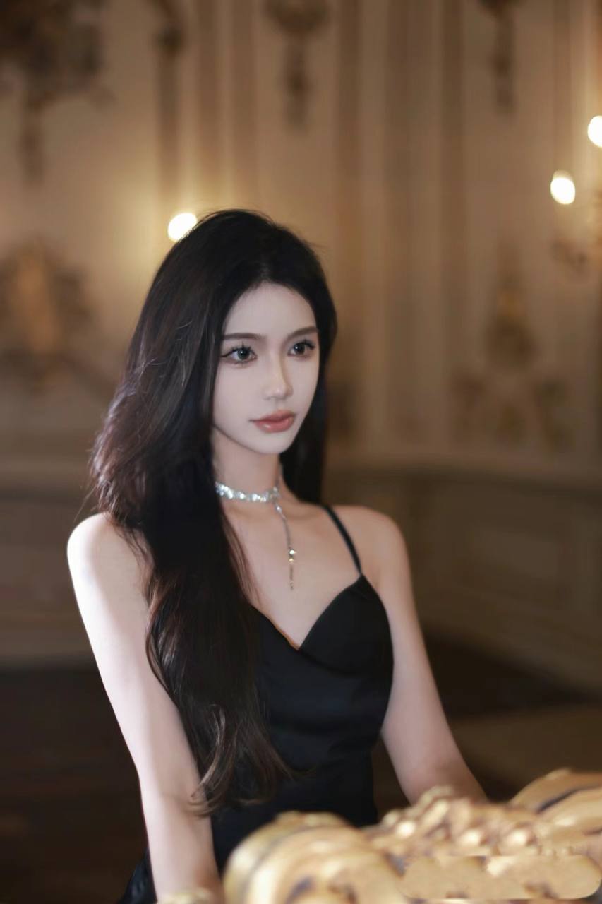气質冷艳女神Aylen