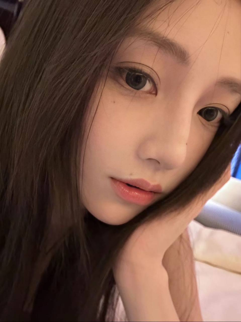 杂志封面模特Mirla