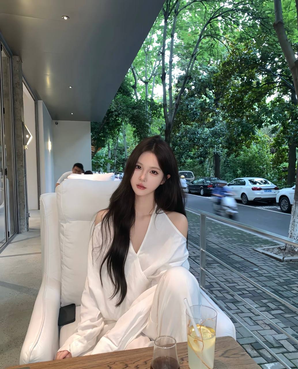 优雅气质女生小暖