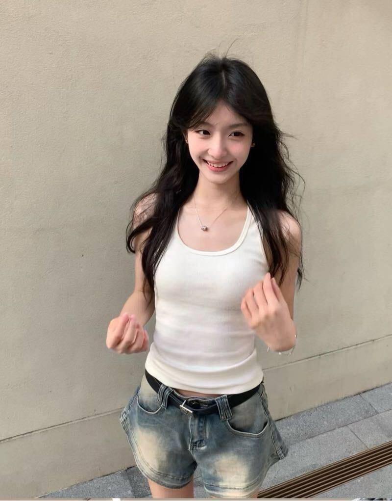 传媒系甜美学妹言妍