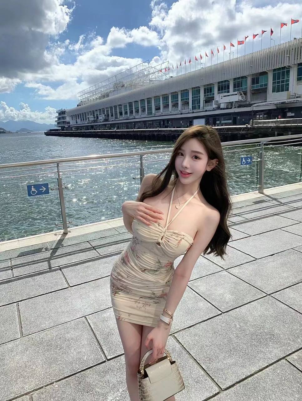 性感网红辣妹珂拉