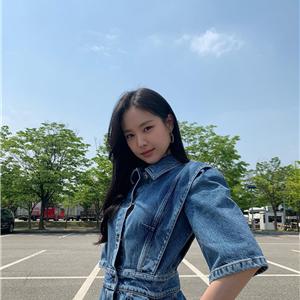 斯坦福留学生美娜
