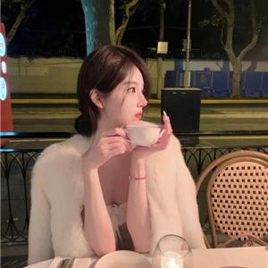 选美小姐秋吉儿