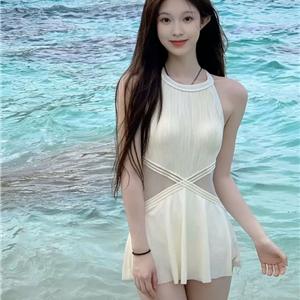 在读空乘留学生Fiorella