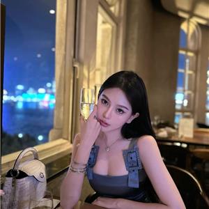 性感女神Keira