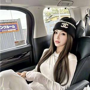 肌肤莹润模特彦怡