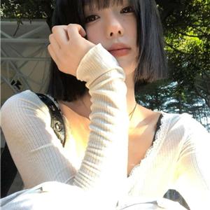 短发飒爽辣妹Oraya