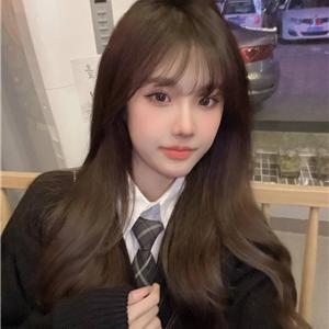 青涩迷人少女伊芙